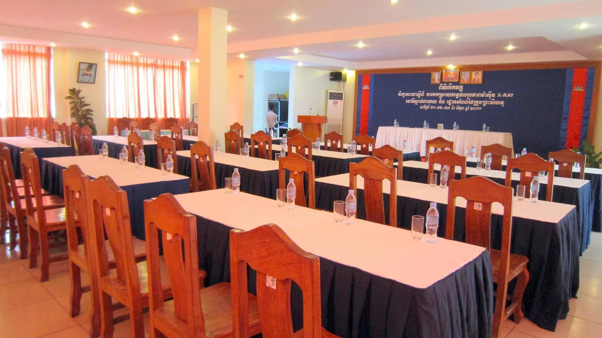 New Beach Hotel Sihanoukville 3*,