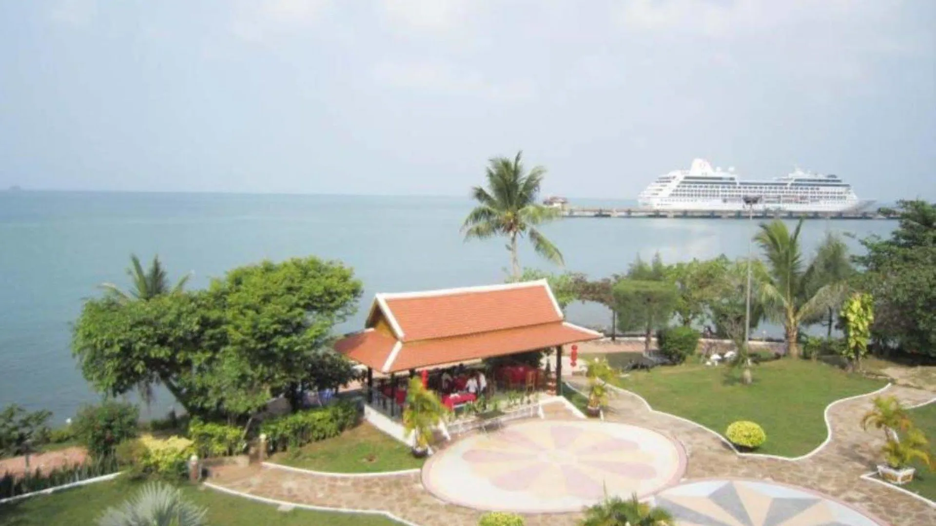 New Beach Hotel Sihanoukville